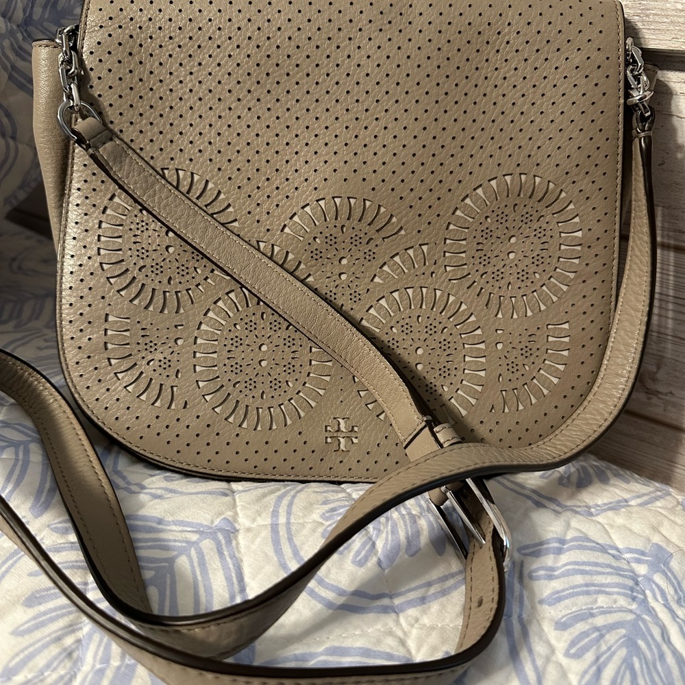 Beautiful Tory Burch Crossbody Handbag
